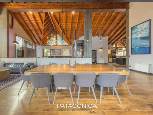 Venta- Unica E Impactante, Casa 5 Amb, Costa De Lago C/amenities, Villa La Angostura
