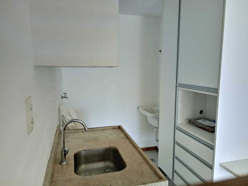 Imagem 9 de 12 de Quarto E Sala,