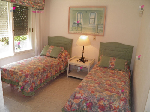 Estupendo Chalet En San Rafael,- Ref: 7453