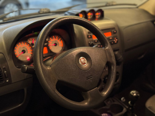 Fiat Strada 1.8 MPI ADVENTURE CE 16V FLEX 2P MANUAL
