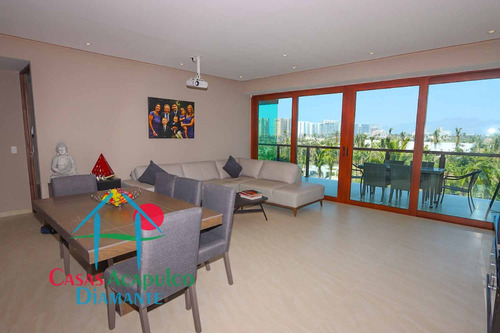 Cad La Isla Emerald J5. De Playa. Terraza Frontal Con Vista A Los Jardines Y Albercas
