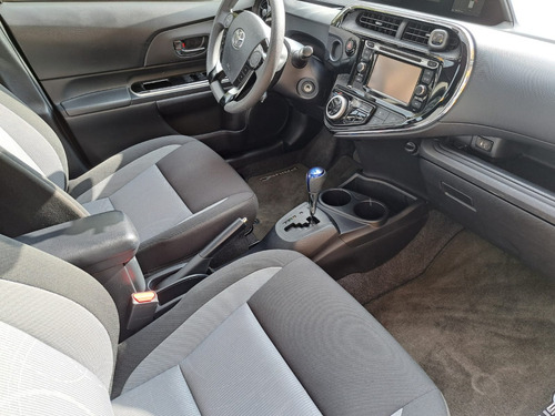 Toyota Prius 1.8 Premium Cvt
