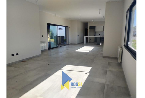 Imagen 2 de 30 de Vendo Casa En Verandas Siete Soles Con Vista A Espacio Verde 3 Dorm Escritorio