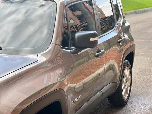 Imagen 20 de 25 de Jeep Renegade 2022 Conncet Sport 1.8cc