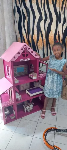 Casa grande Barbie MDF 1.30 Altura , completa, nome e luz