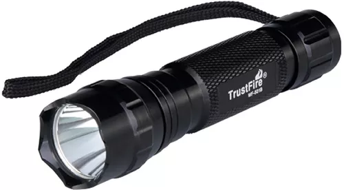 Linterna Led Tactica con Cargador