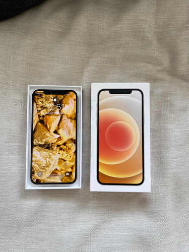 iPhone 12, White, 64gb (Usado)