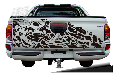 Calco Mitsubishi L200 Triton Skull Calavera Porton