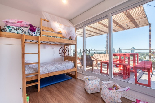 Hermoso Penthouse Lincoln Center- Ref: 639