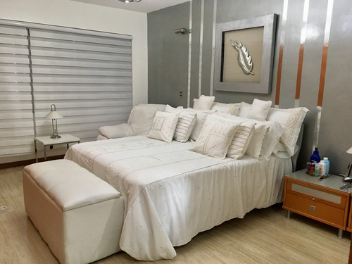 Imagen 8 de 15 de Vendo Apartamento 130m2 3h/3b/2pe La Boyera 6199