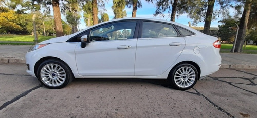 Ford Fiesta Kinetic Design 1.6 Sedan Titanium Powershift