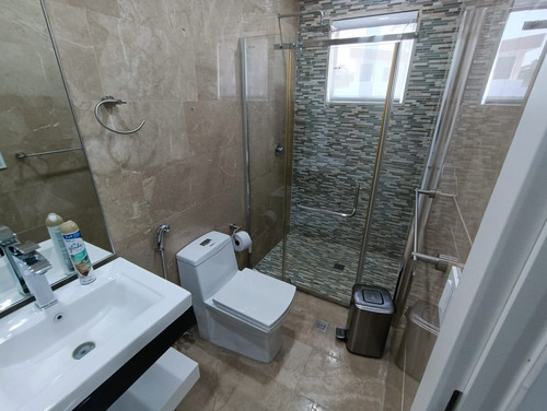 Imagen 20 de 30 de En Venta Lujosa Casa Amoblada En Urbanización Guataparo, Valencia