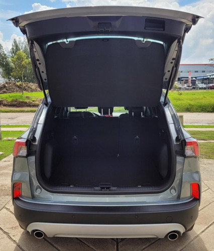 Imagen 9 de 22 de Ford Escape Titanium 2023 Y.l Cll170