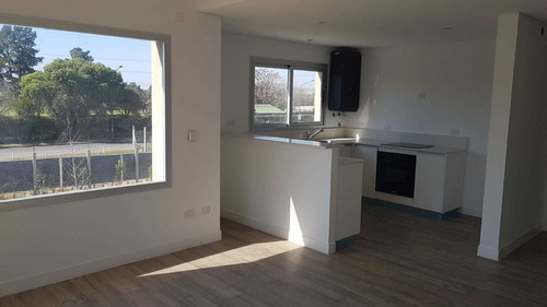 Imagen 4 de 14 de Duplex En Venta En Complejo Green Village-villa Rosa, Pilar