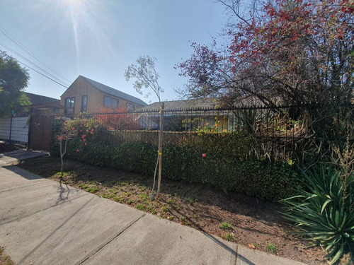 Imagen 11 de 13 de Excelente Casa Para Remodelar En Vitacura