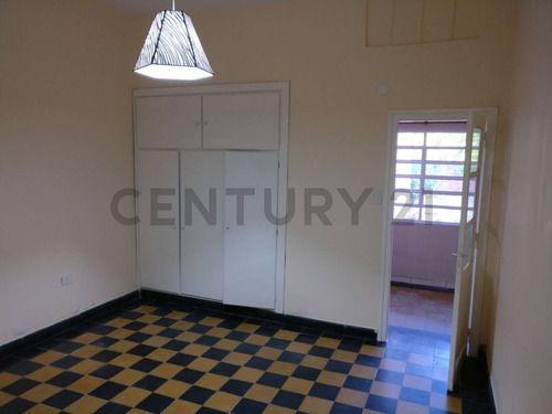 En Venta - Hermosa Casa 2 Dormitorios - Cañada De Gomez