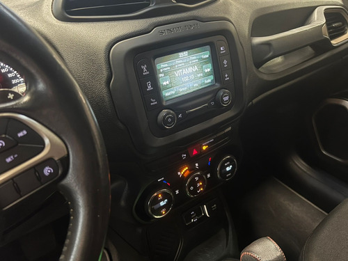 Jeep Renegade 1.8 16V FLEX LONGITUDE 4P AUTOMÁTICO