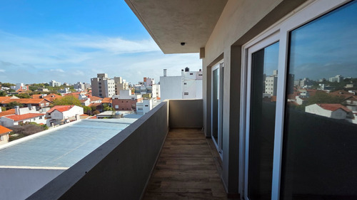 Venta De Pozo: Pisos De 4 Ambientes Con Cochera Y Baulera. Zona Güemes.