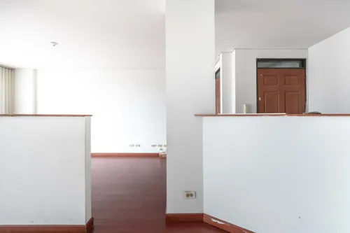 Oficina En Arriendo En Porciúncula. Cod A14391