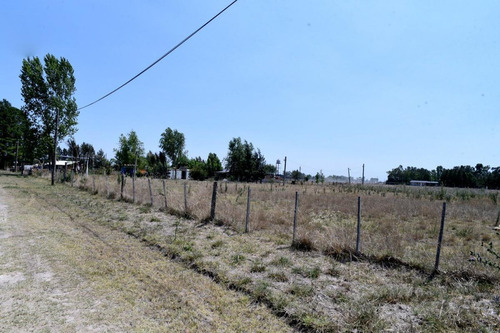 Imagen 25 de 30 de Casa Quinta En Venta De 3 Ambientes - San Vicente