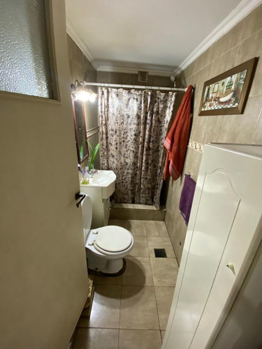 Imagen 19 de 20 de Casa En Venta Con Quincho, Amplio Jardín Y Cochera En Temperley