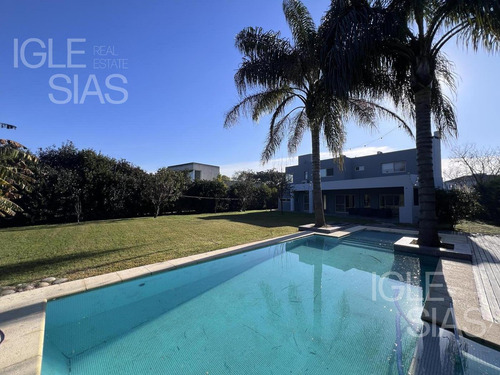 Casa En Venta Lote Interno 3 Dormitorios Barrio Santa Teresa, Villanueva