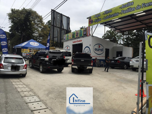 Casa Estilo Colonial Con Local Comercial A Orilla Carretera