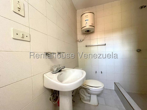 & Maria Luisa Mendoza Vende Hermosa Casa En Excelente Urbanismo De Zona Este De Barquisimeto Con Bellas Areas Comunes En Optimas Condiciones 2 5 1 8 8 6 6