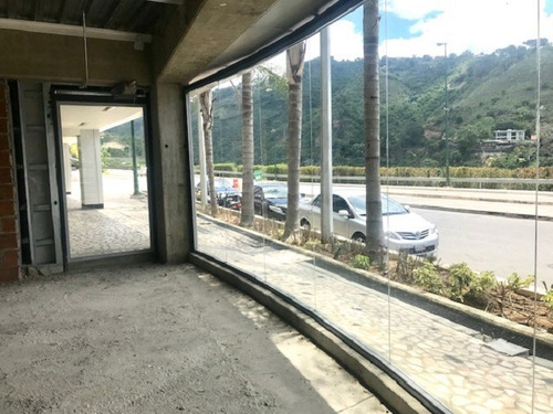 Imagen 5 de 10 de Local En Venta En C.c Cerro Verde