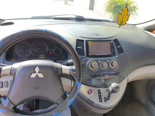 Mitsubishi Grandis 2.4 - 2008 - Gnv
