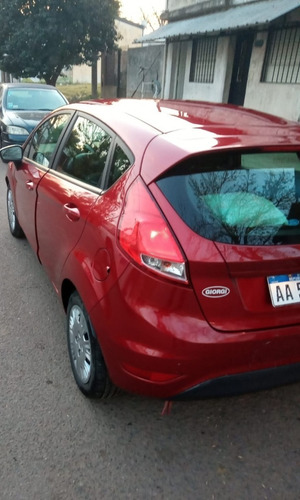 Imagen 2 de 3 de Ford Fiesta Base 2016