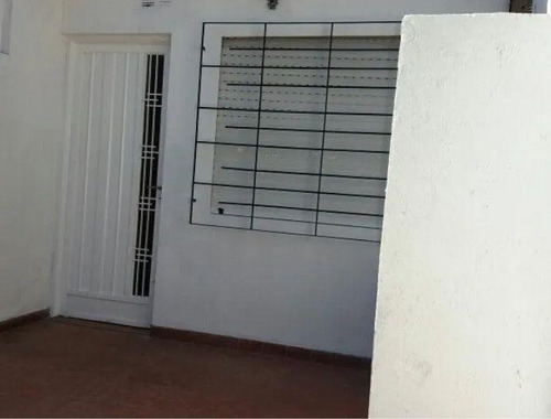 Imagen 2 de 8 de Venta - Departamento Interno - Merlo Centro