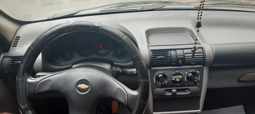 Imagem 2 de 10 de Chevrolet Classic 2013 1.0 Ls Flex Power 4p
