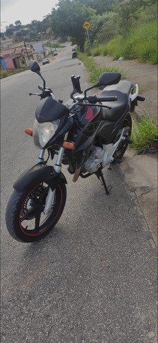 Imagem 4 de 12 de Honda Cb 300r