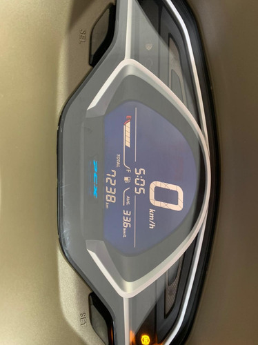 Imagem 5 de 7 de Honda Pcx Dlx