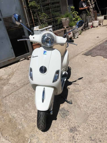 Piaggio Vespa Lx