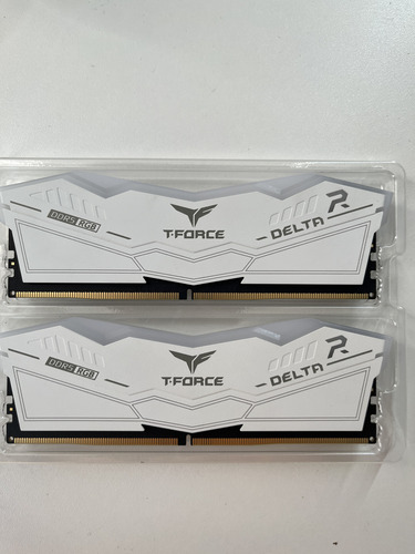 Teamgroup T-force Delta Rgb Ddr5 Ram 48gb (2x24gb) 8200mhz (Usado)