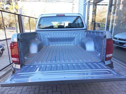 Imagen 11 de 16 de Volksawagen Amarok Confortline 4x2 Mt 180 Cv #cin