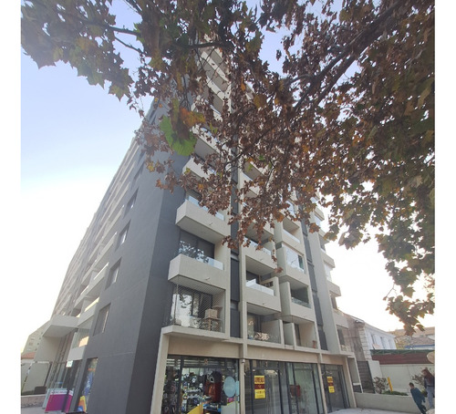 Pedro De Valdivia / Sucre Local Comercial Excelente Barrio
