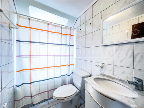 Casa En Venta De 3 Dorm. En Concepción