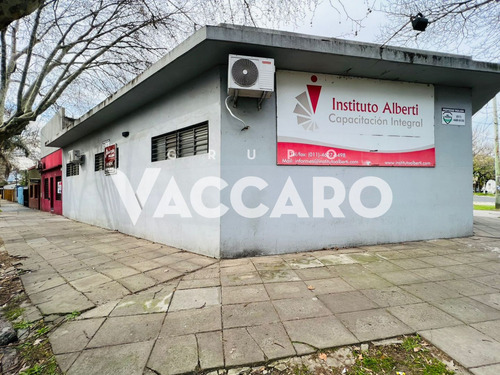 Venta De Local Comercial, Morón.