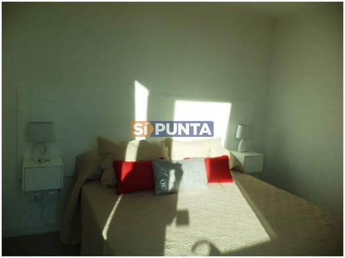 Imagen 3 de 5 de Apartamento En Playa Brava En Alquiler