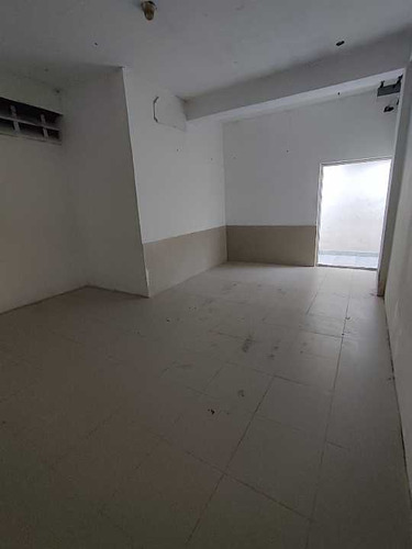 Alquiler De Local Comercial En Catia 70m2 En 600$