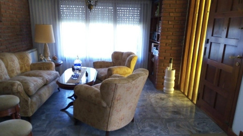 Excelente Chalet 4 Ambientes En Planta Baja