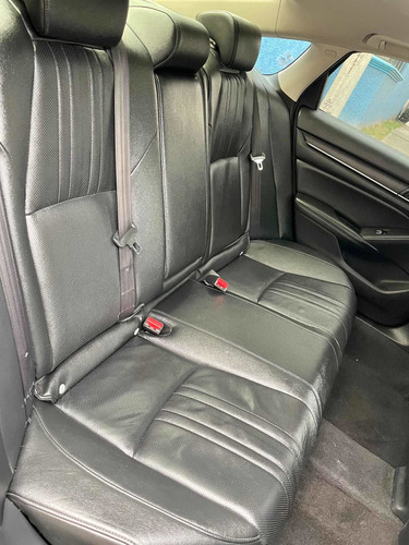 Imagen 8 de 15 de Honda Accord 1.5 T Sport Plus 2019