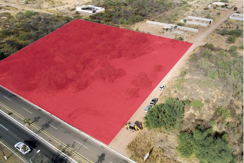 Terreno De 1 Hectárea Sobre El Blv Tetakawi Con Vista Parcial Al Mar