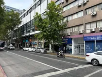 Comprar Venta De Llave E Inventario, Comercio De Vta Ropa Deportiva, Bien Ubicado, Zona De Mucha Circulacion