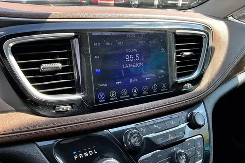 Chrysler Pacifica 2017