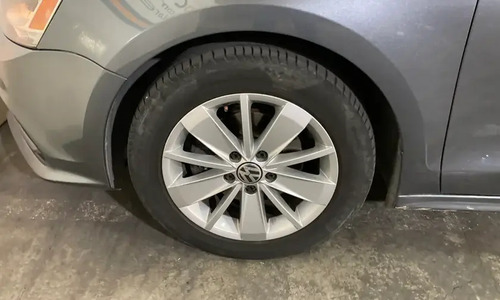 Volkswagen Jetta A6 Live 2.0 lt