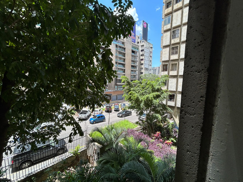 Oficina En Venta En Bello Monte (al Lado Del Cc El Recreo)